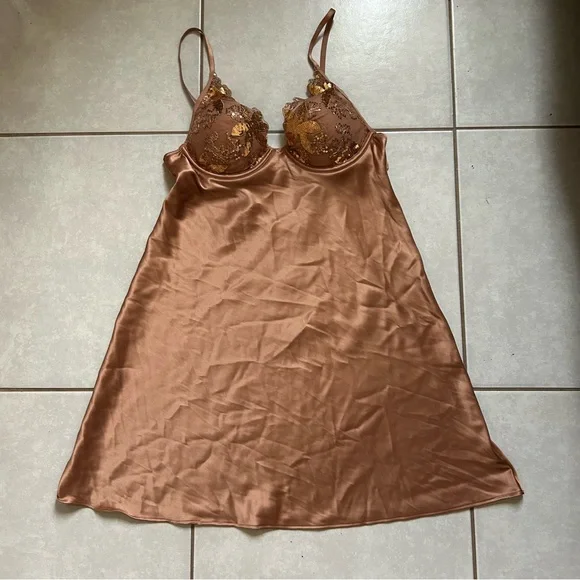 Victoria's Secret gold sequined floral embroidery underwire slip dress - Picture 1 of 8